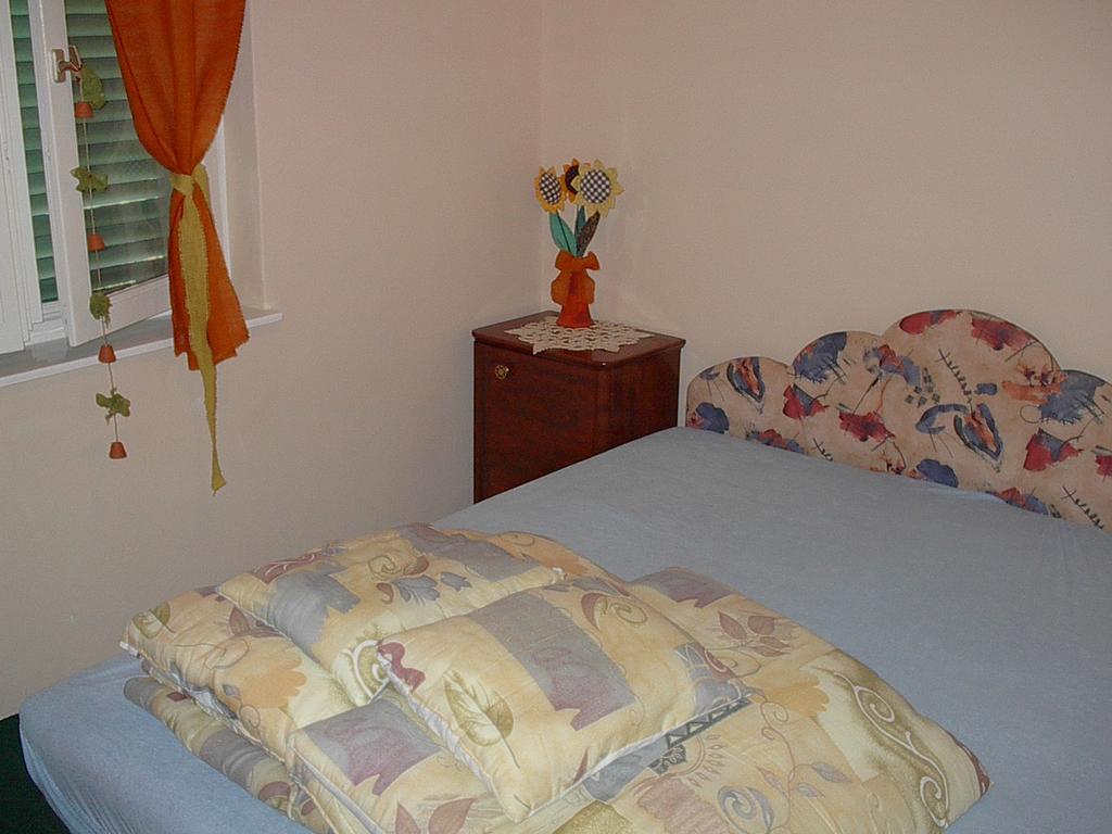 Babarczi Ueduelohaz Apartment คิชคุนมายชา ห้อง รูปภาพ