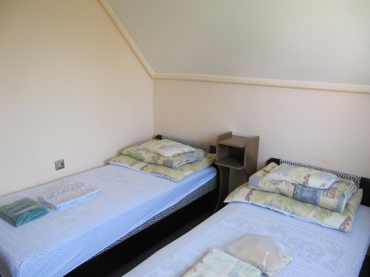 Babarczi Ueduelohaz Apartment คิชคุนมายชา ภายนอก รูปภาพ
